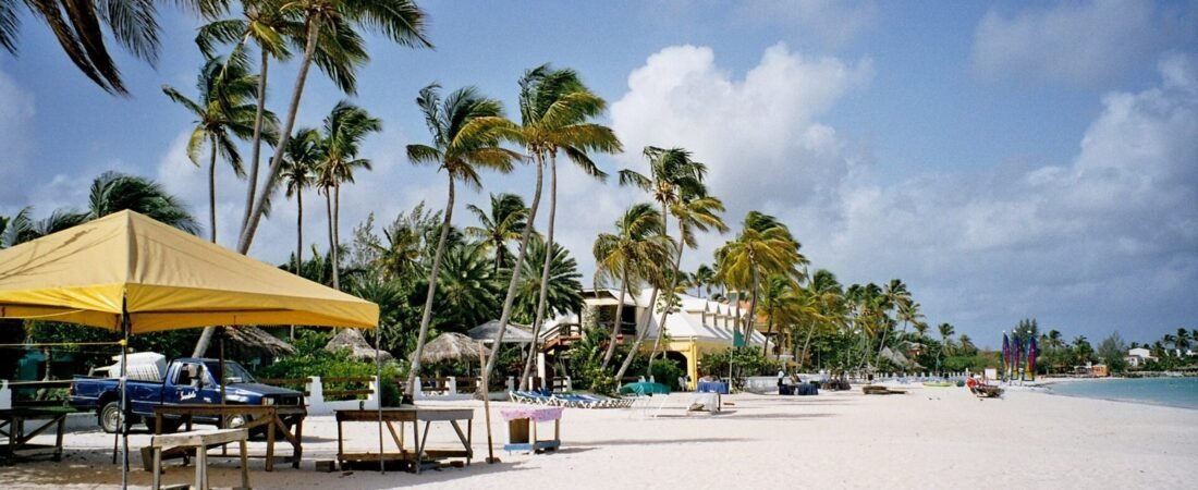 Best Luxury Resorts in Antigua (2026 Shortlist)