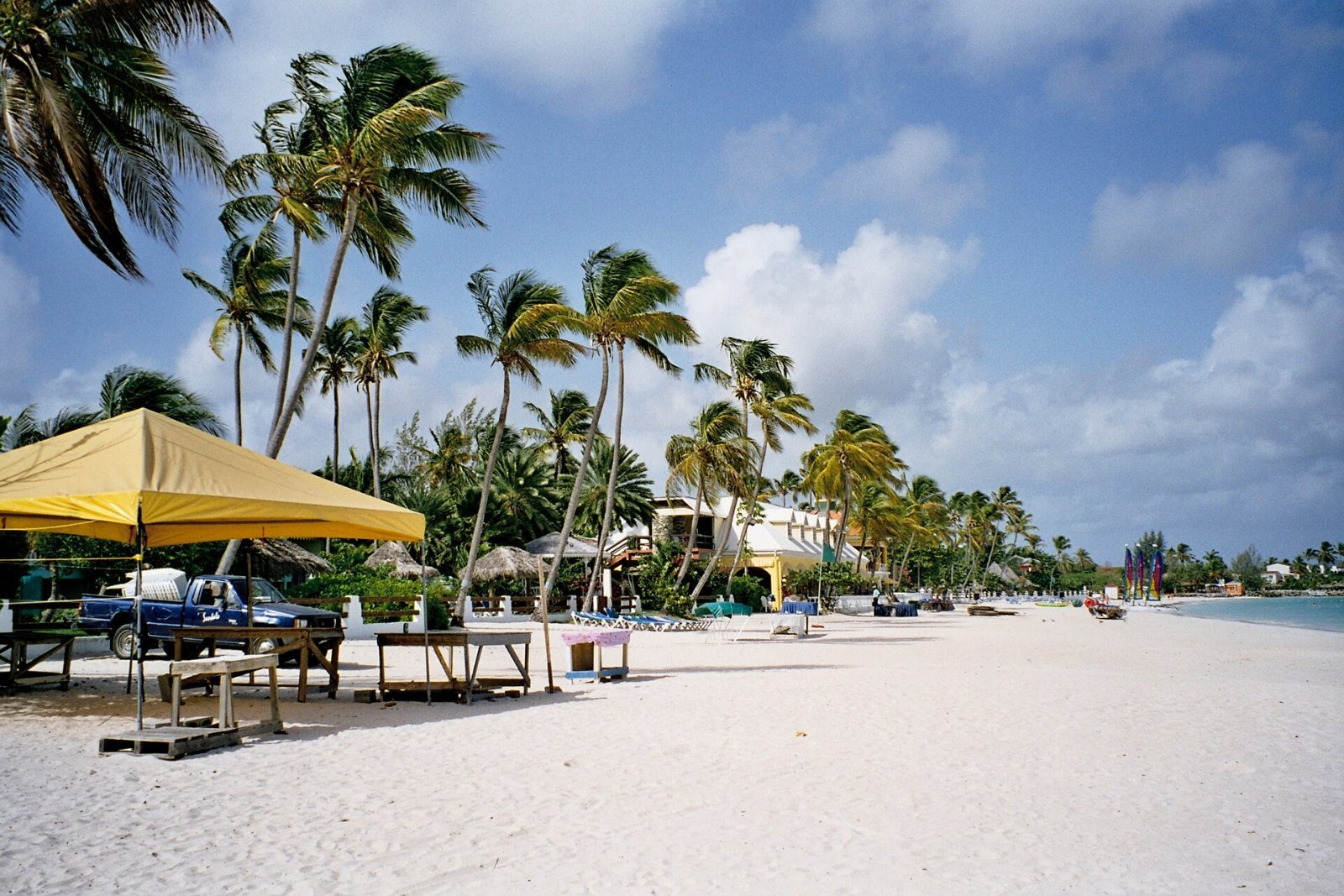 Turquoise water and white sand on an Antigua beach
