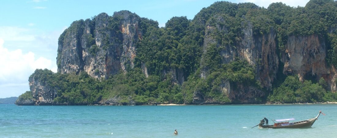 Best Luxury Water Villas in Thailand: Overwater Dream, Thai Reality (2026)