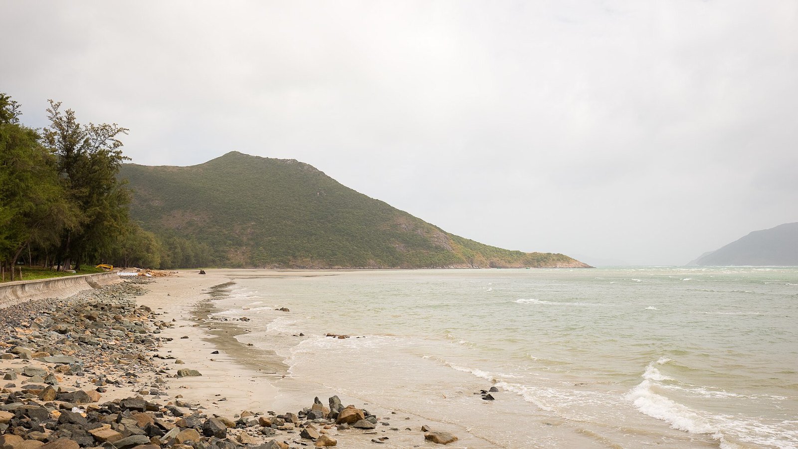 Con Dao vs Koh Rong: Which Luxury Island Wins in 2026?