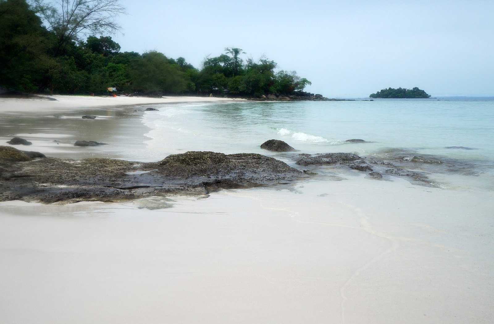 How to Plan a Luxury Trip to Koh Rong, Cambodia (2026)