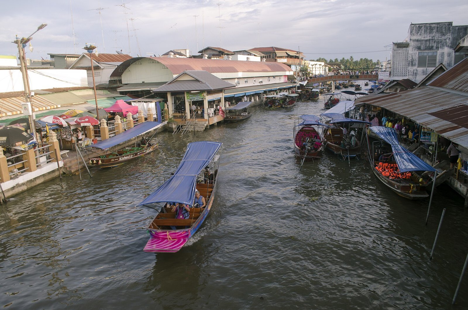 Bangkok’s Best Floating and Night Markets