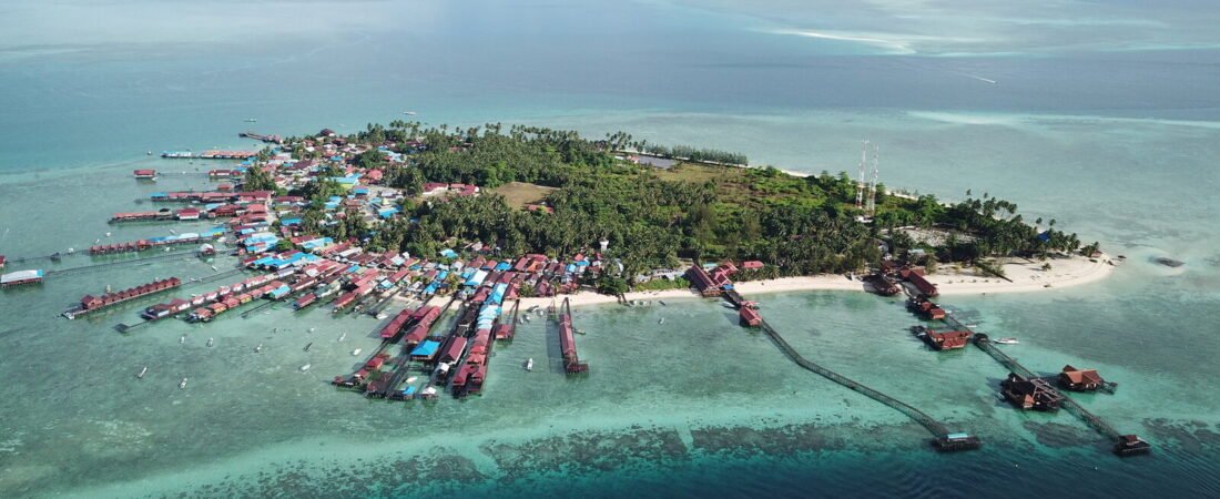 Best Time to Visit the Derawan Islands 2026