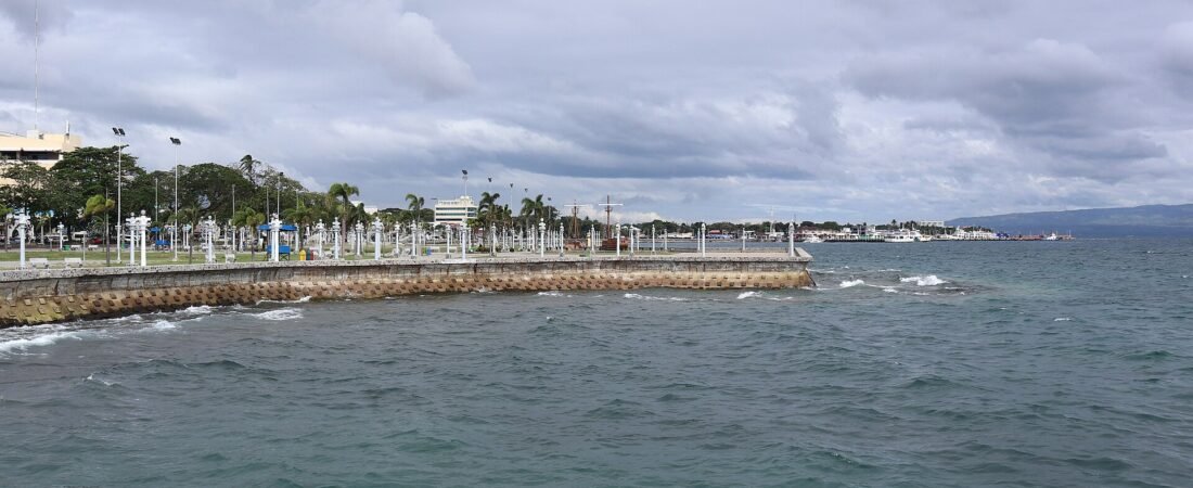Dumaguete vs Siquijor 2026: Which Base Is Better?