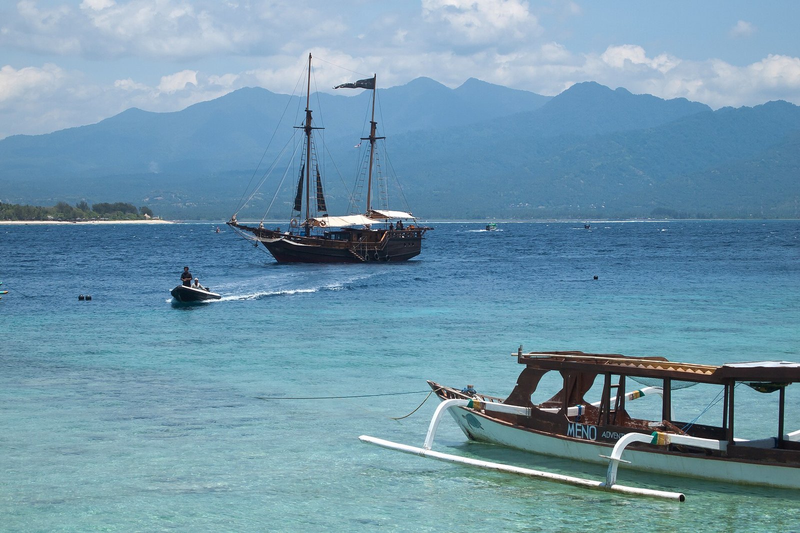 Gili Air vs Gili Meno 2026: Which Quiet Gili?