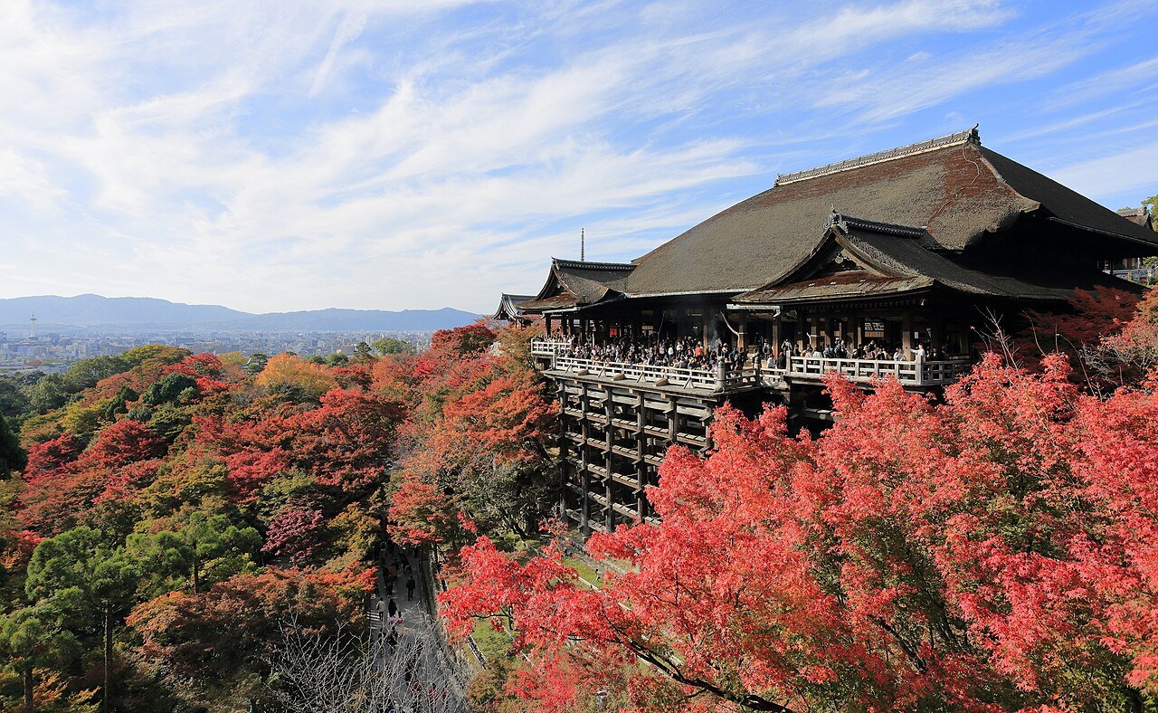 Kiyomizu-dera, Kyoto · illustrative photograph · Photo: Martin Falbisoner, CC BY-SA 4.0, via Wikimedia Commons