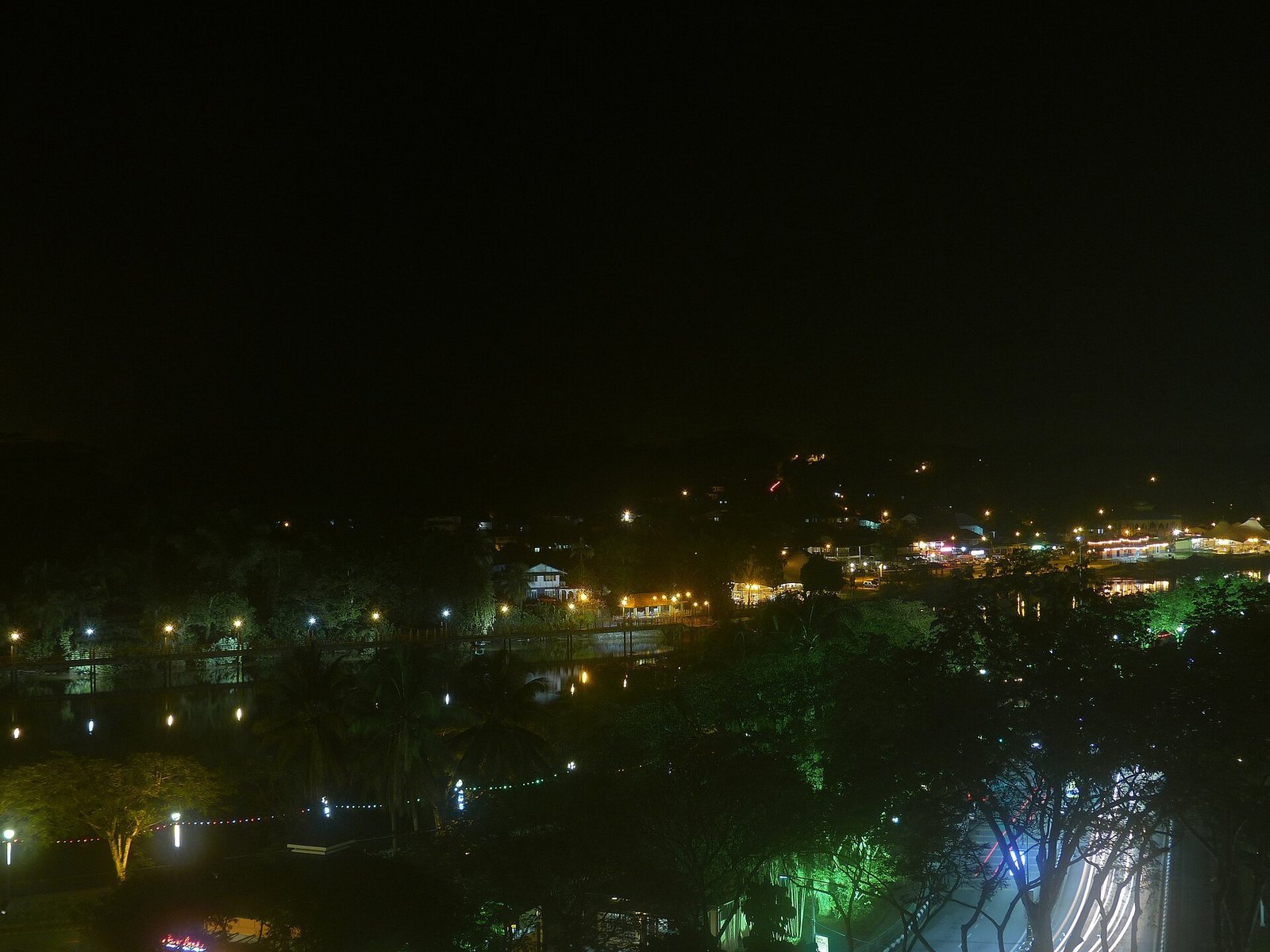 Kuching City Guide 2026: Old Town & Day Trips
