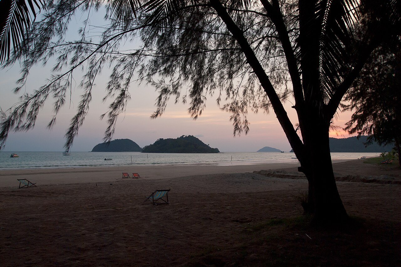 Koh Chang vs Koh Mak 2026: Which Suits You?