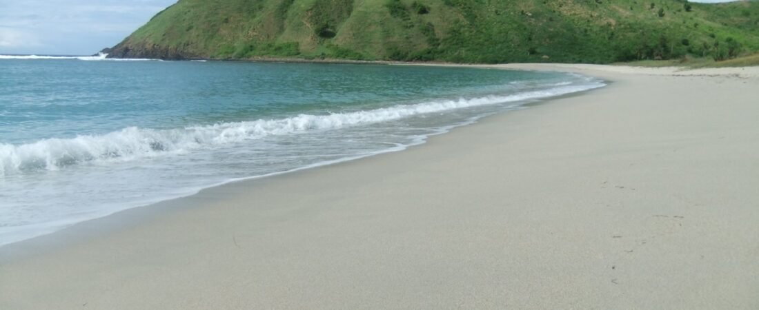 Tanjung Aan & Mawun Beach: 3-Day South Lombok Itinerary 2026
