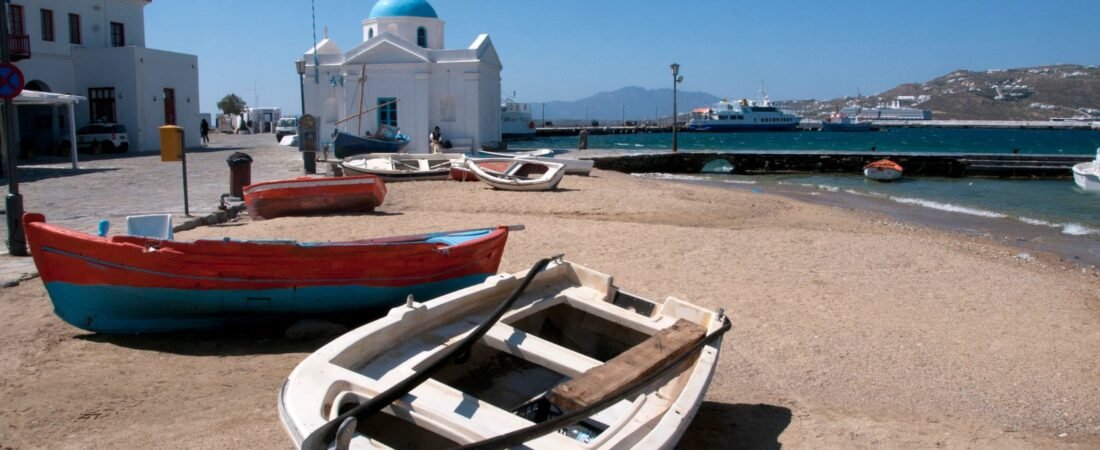 Best Time to Visit Mykonos: 2026 Season Guide