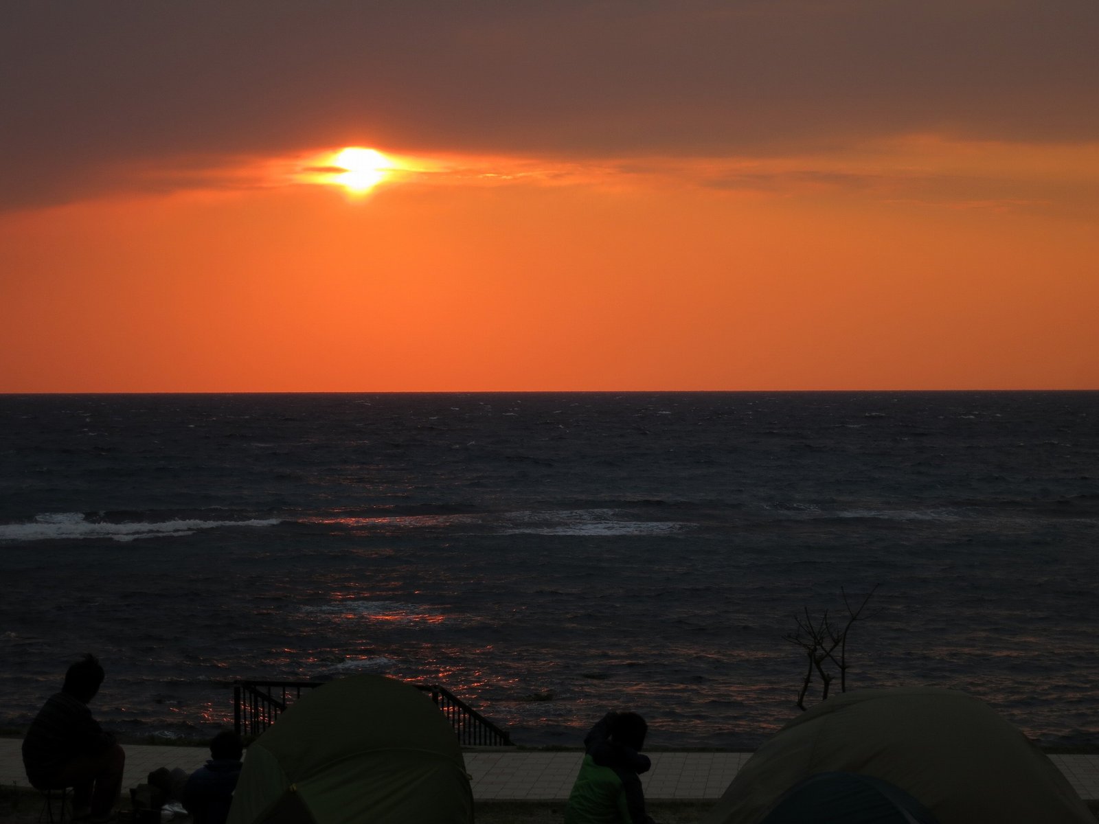 Sawajiri Beach on Kozushima in Tokyo, Japan — Photo: Michael Tsutsui, CC BY-SA 3.0, via Wikimedia Commons