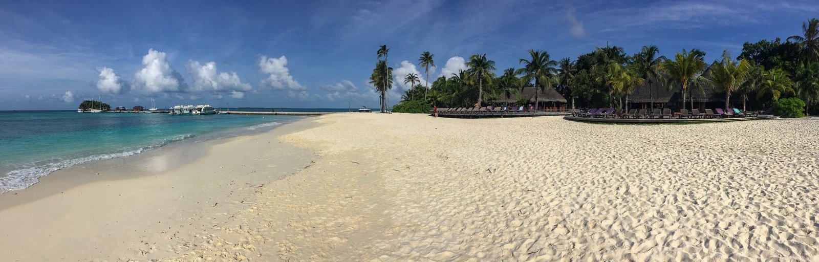 500px provided description: Malediven Panorama [#beach ,#travel ,#island ,#moon ,#nikon ,#panorama ,#pano ,#maldives ,#honey ,#holiday ,#iph — Photo: Dronepicr, CC BY 3.0, via Wikimedia Commons