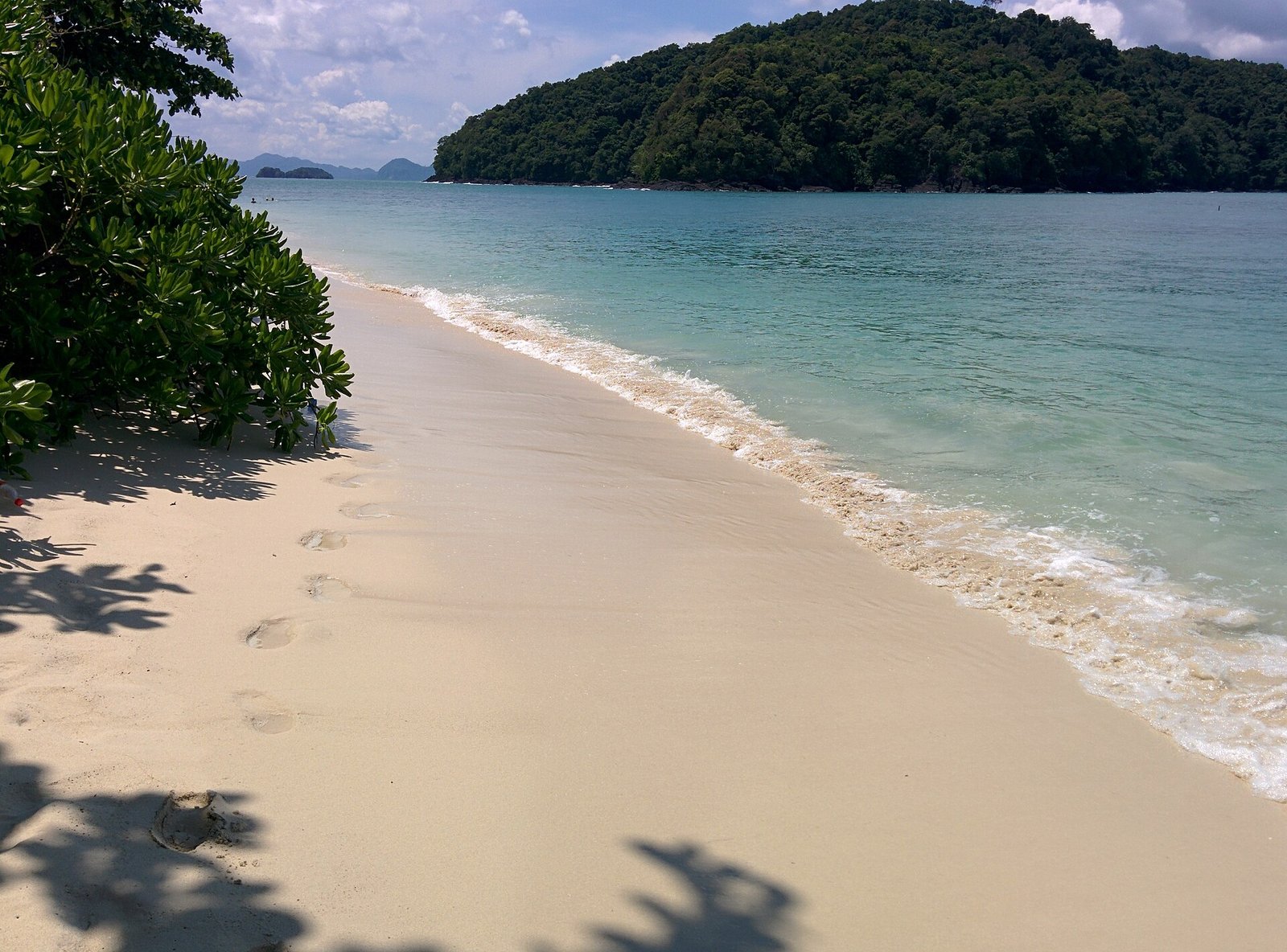 54, Jl. Teluk Baru, 07000 Langkawi, Kedah, Malaysia — Photo: Andrew Harvey, CC BY 3.0, via Wikimedia Commons