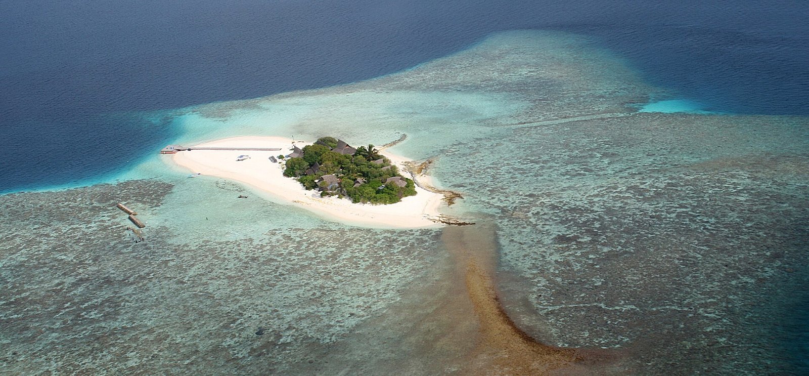 Maldives, Indian Ocean, Asia — Photo: Dr. Ondřej Havelka (cestovatel), CC BY-SA 4.0, via Wikimedia Commons