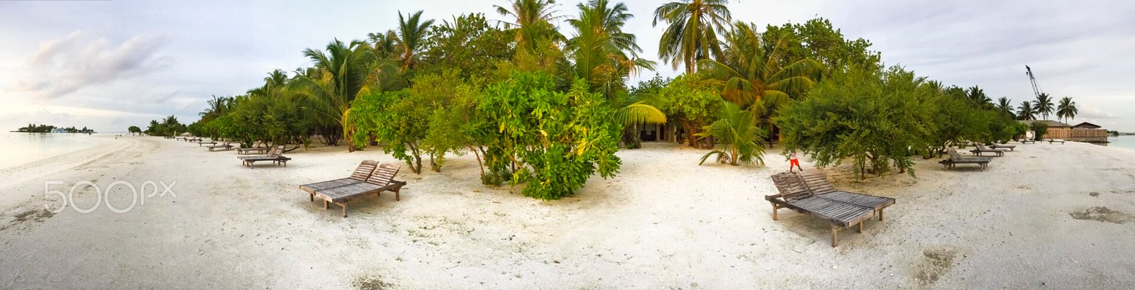 500px provided description: Paradise Island [#sky ,#beauty ,#beach ,#travel ,#island ,#vacation ,#tourism ,#beautiful ,#sand ,#maldives ,#re — Photo: Azwar Thaufeeq, CC BY 3.0, via Wikimedia Commons