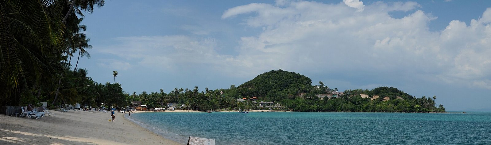 Taken from just outside the Free House Bungalows in Bophut beach Koh Samui, Thailand. — Photo: Ssuri, CC BY-SA 3.0, via Wikimedia Commons