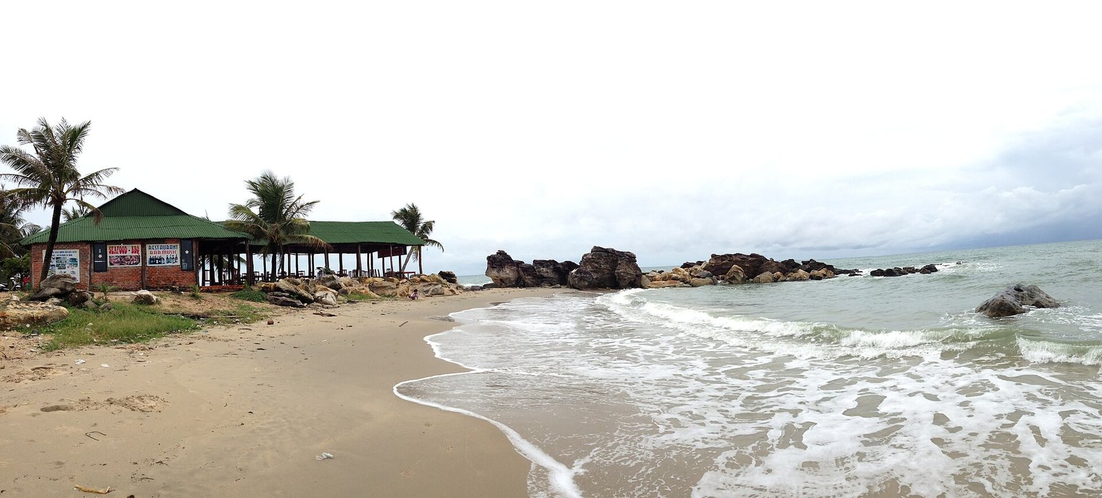 Biển dương Tơ, Cửa lắp, Phú quốc, vietnam — Photo: trungydang, CC BY 3.0, via Wikimedia Commons