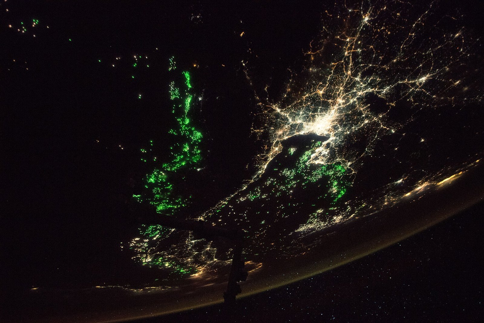 View of the Andaman Islands taken during ISS Expedition 53. — Photo: Earth Science and Remote Sensing Unit, NASA Johnson Space Center, Public domain, via Wikimedia Commons