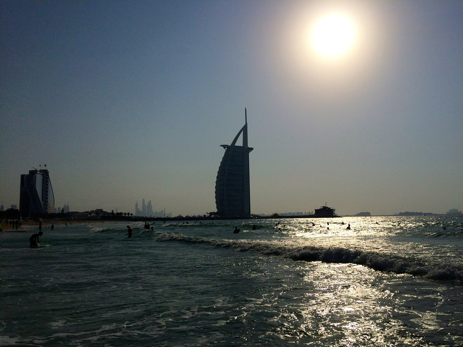 Jumeirah Beach — Photo: Aidas U., CC BY 3.0, via Wikimedia Commons