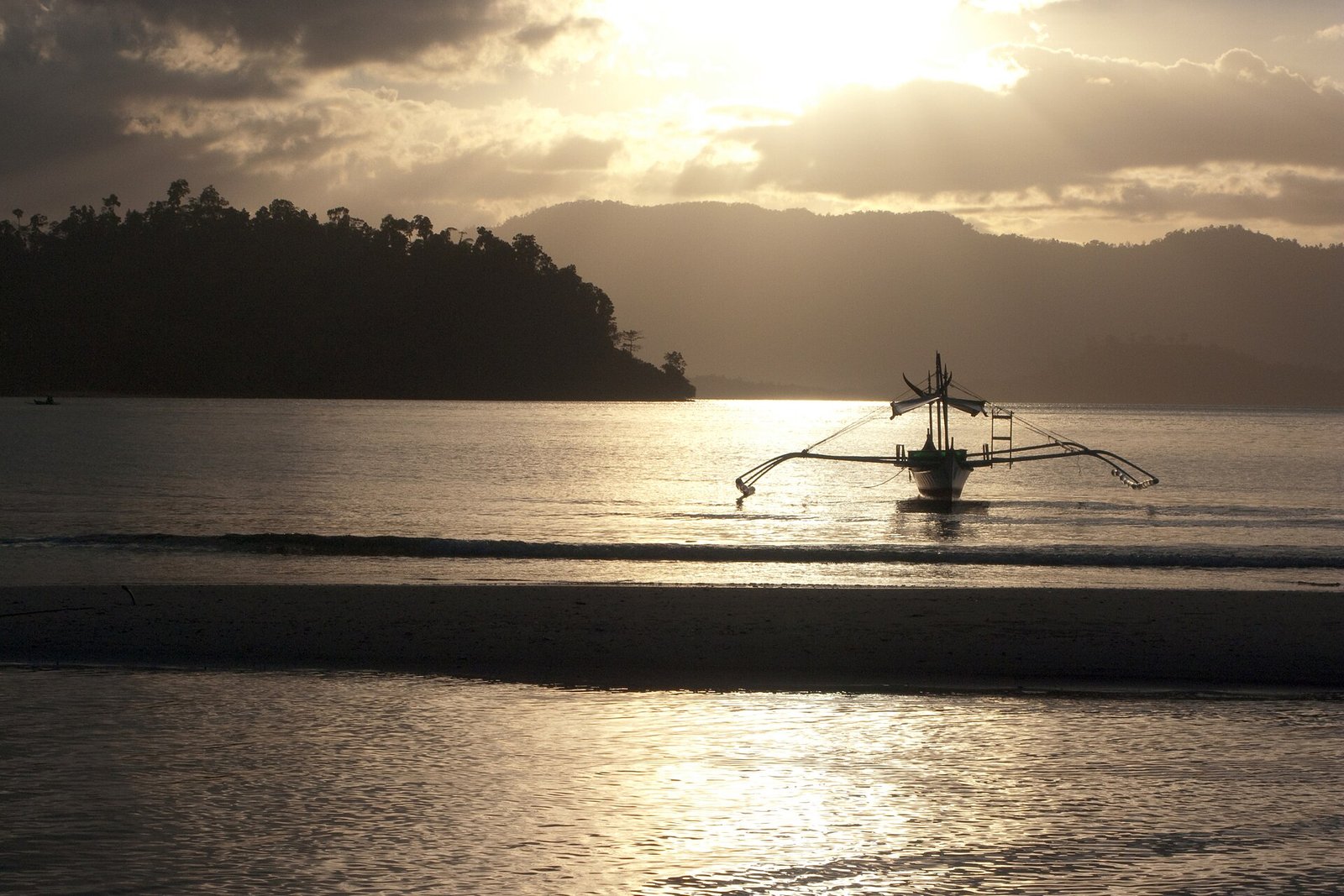Calm bay and green hills at Port Barton, Palawan