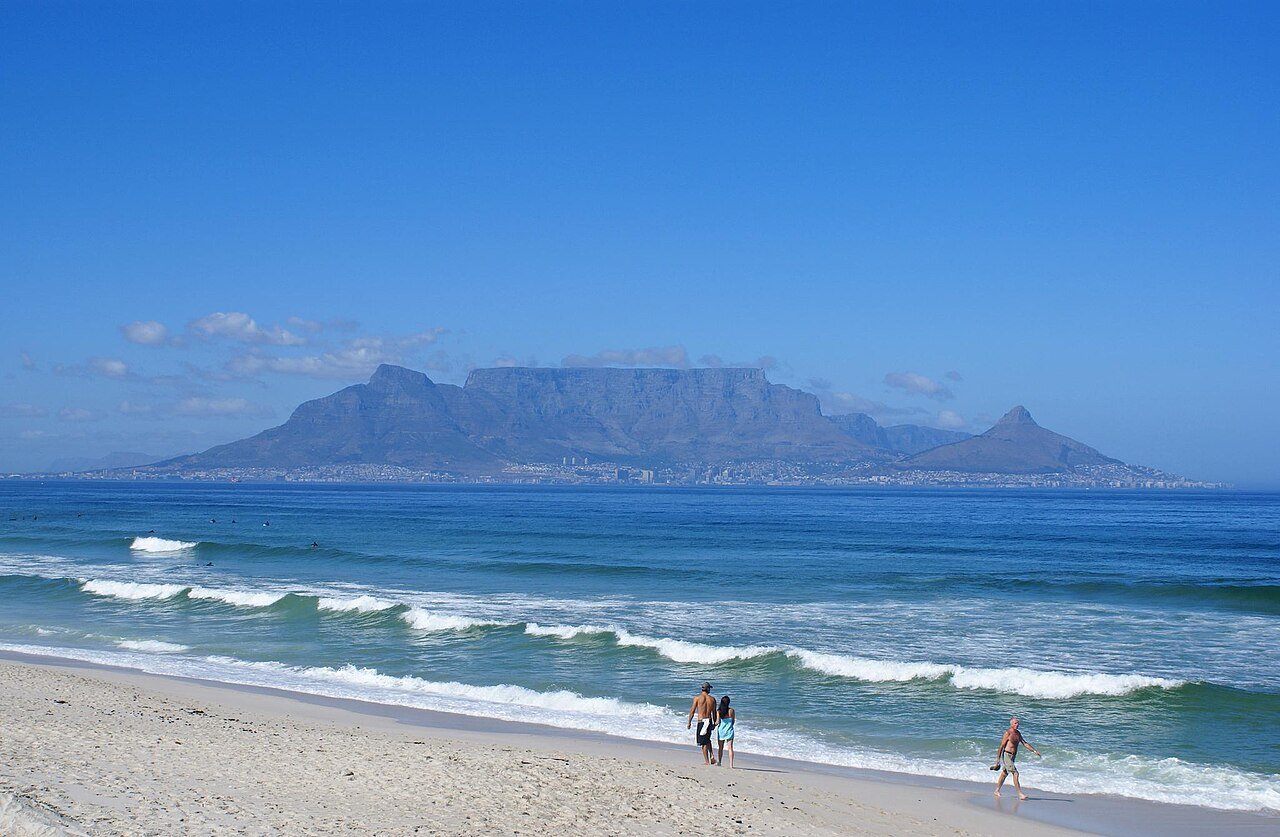 Table Mountain from Bloubergstrand, Cape Town · illustrative photograph · Photo: Danie van der Merwe from Cape Town, South Africa, CC BY 2.0, via Wikimedia Commons